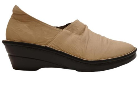 【インコルジェ3249 サンドグレイ】くしゅくしゅスマートスリッポン